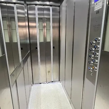 Hospodarska Apartment